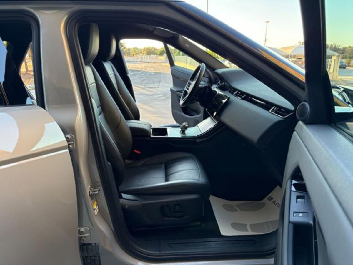 Land Rover Range Rover Evoque 1.5 I3 PHEV 300 CV AWD Auto (9)