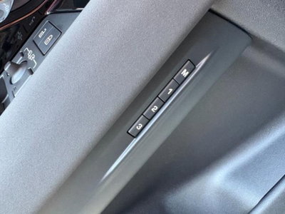 Land Rover Range Rover Evoque 1.5 I3 PHEV 300 CV AWD Auto (19)