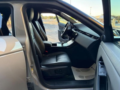 Land Rover Range Rover Evoque 1.5 I3 PHEV 300 CV AWD Auto (9)