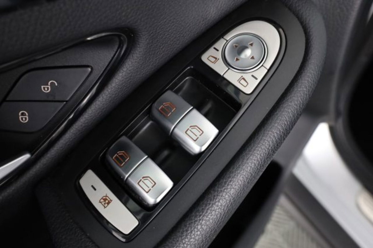 Mercedes-Benz CLA Shooting Brake 250 4Matic Automatic Executive (11)
