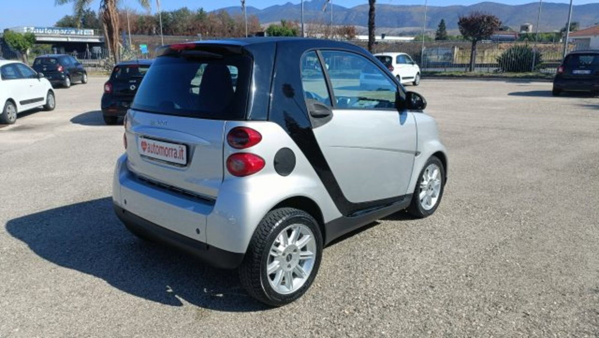 smart Fortwo 1000 52 kW MHD coupé pure (5)