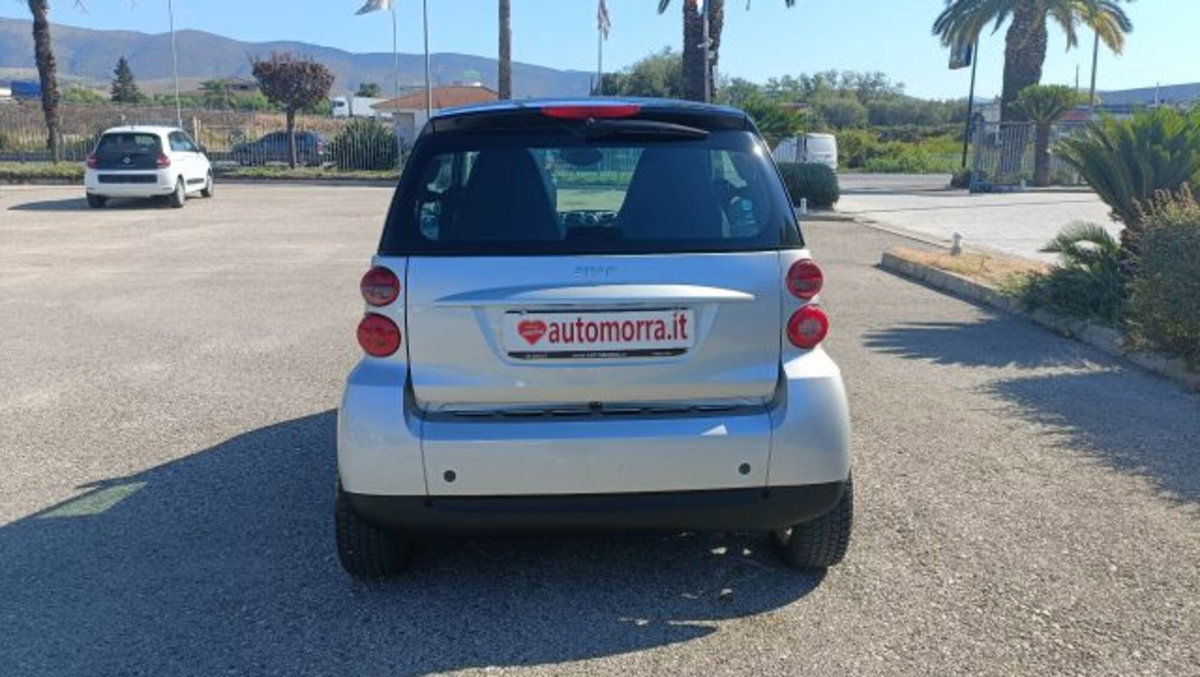 smart Fortwo 1000 52 kW MHD coupé pure (6)