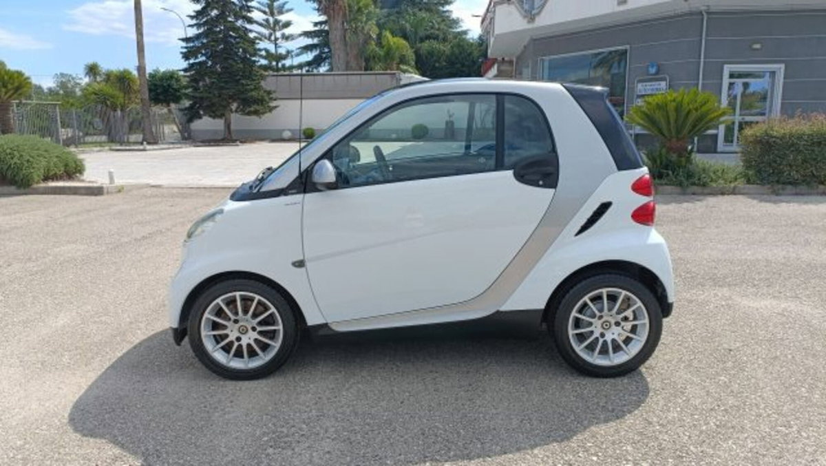 smart Fortwo 1000 62 kW coupé passion (7)