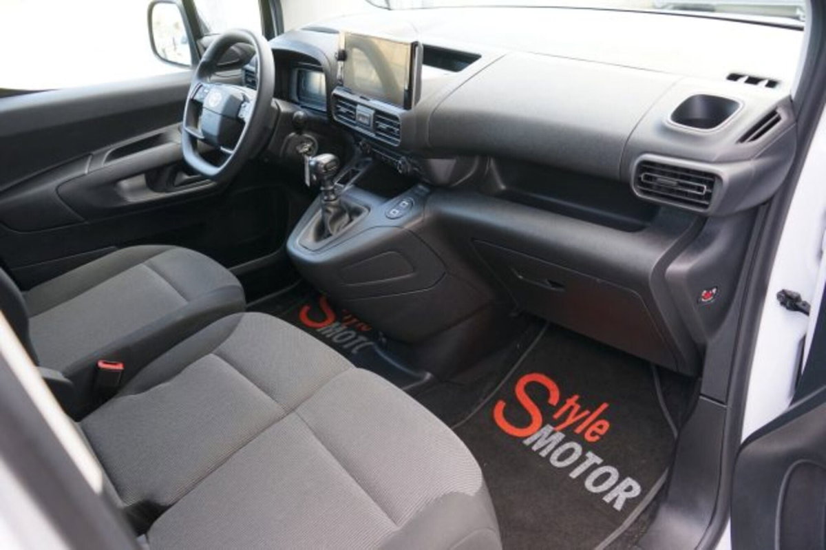 Toyota Proace City City 1.5D 100 CV S&S PC 4p. Comfort (13)