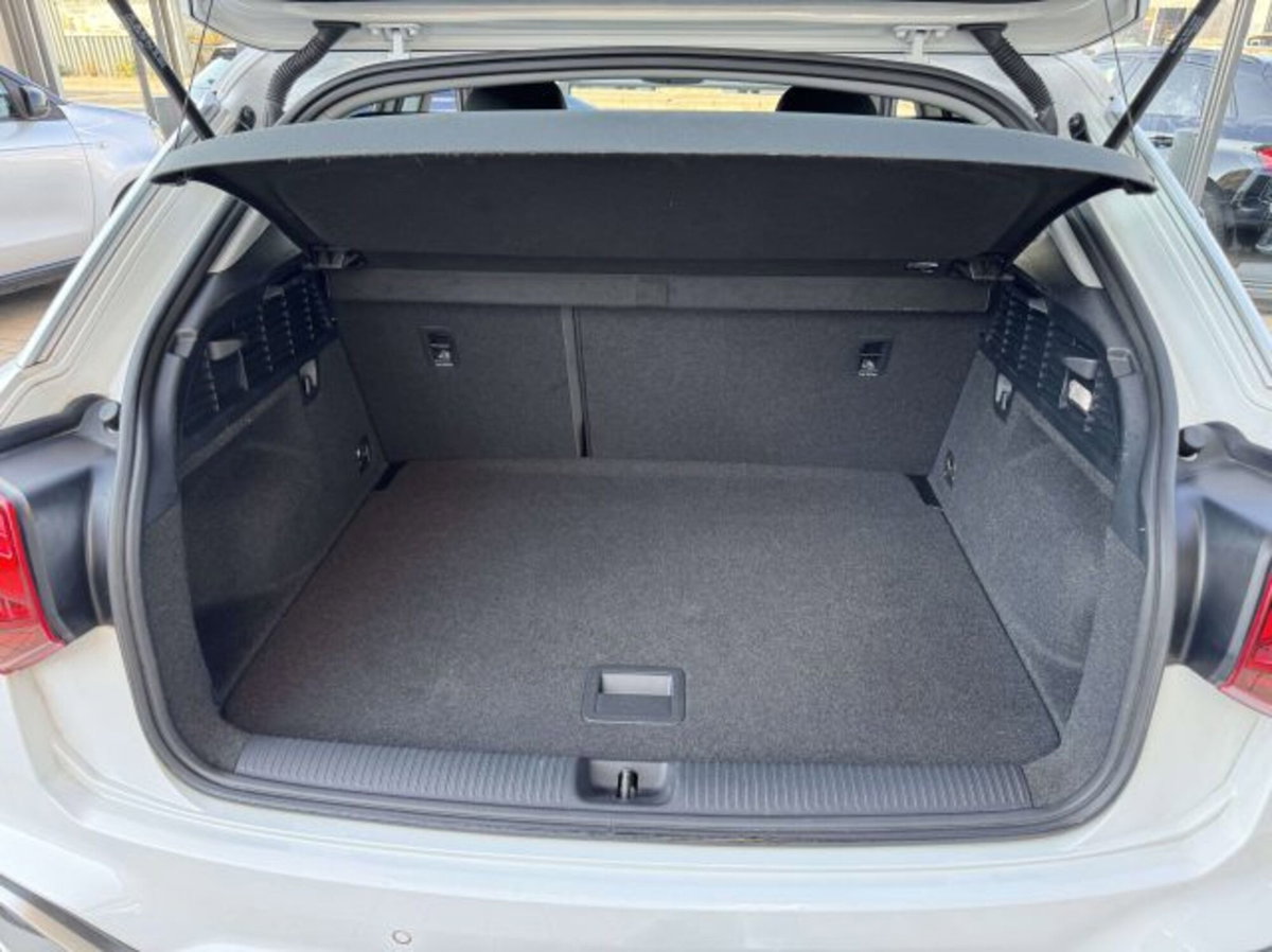 Audi Q2 30 2.0 tdi S line edition (14)