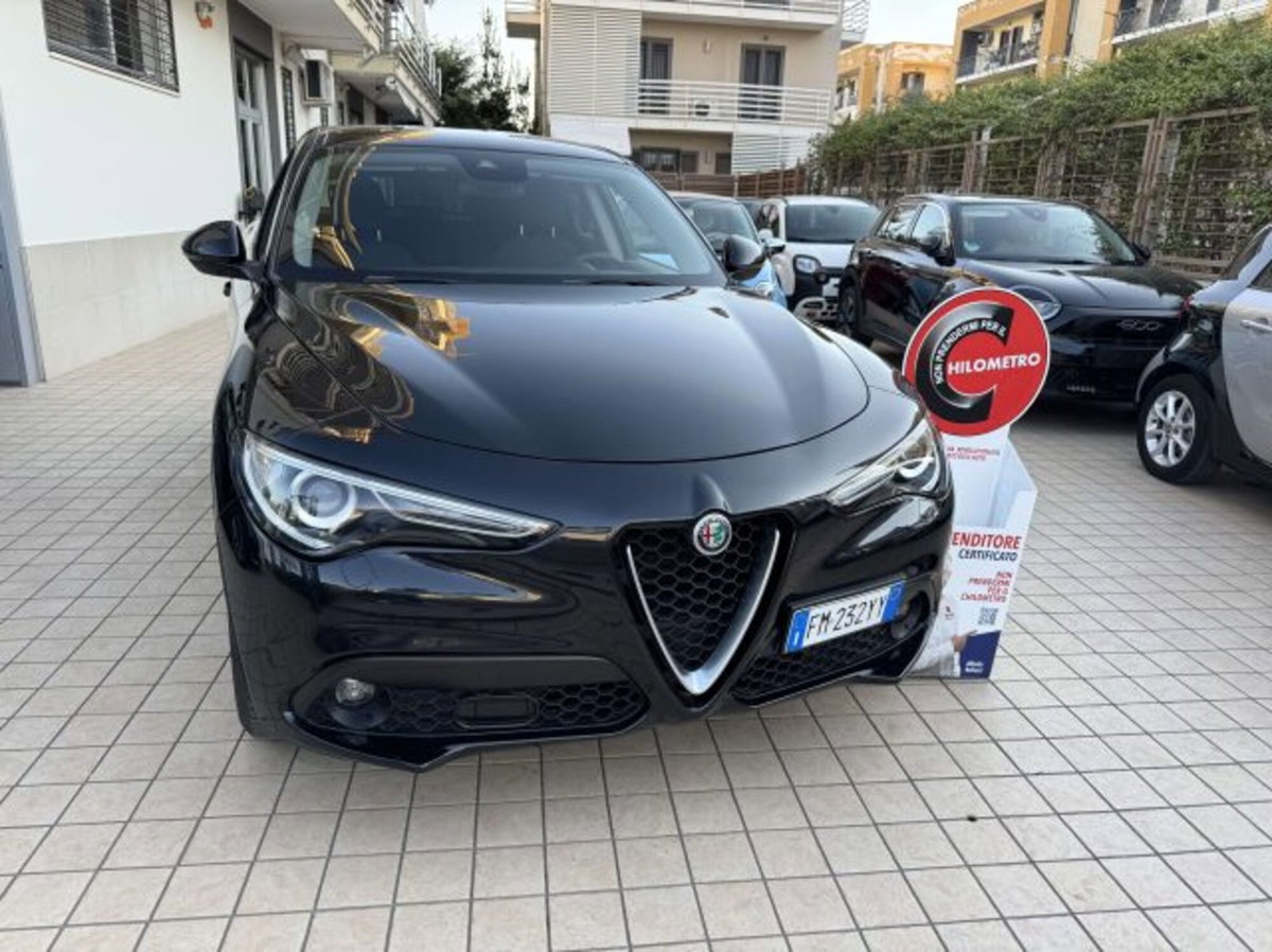 Alfa Romeo Stelvio Stelvio 2.2 Turbodiesel 180 CV AT8 RWD Business