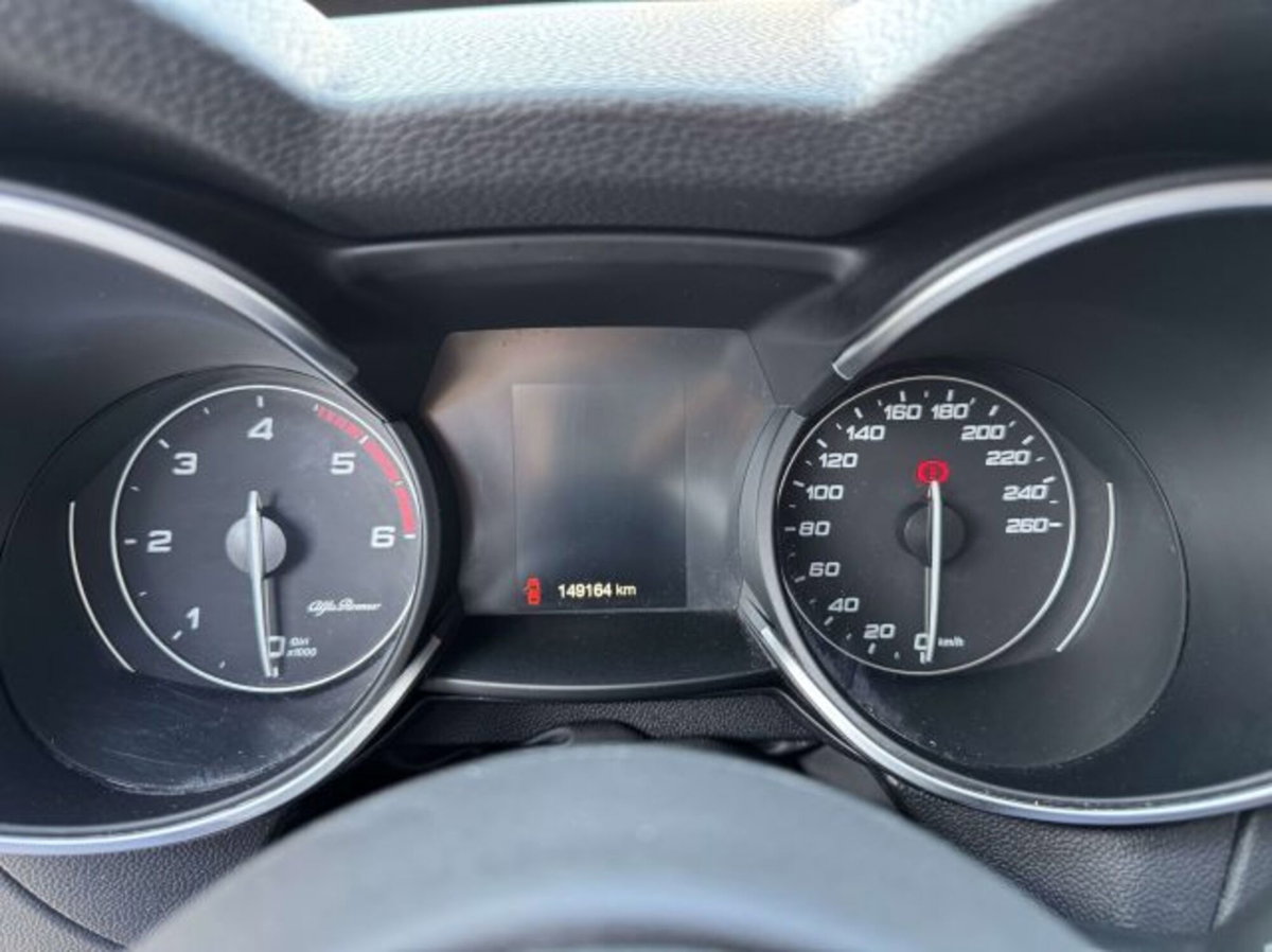 Alfa Romeo Stelvio Stelvio 2.2 Turbodiesel 180 CV AT8 RWD Business (10)