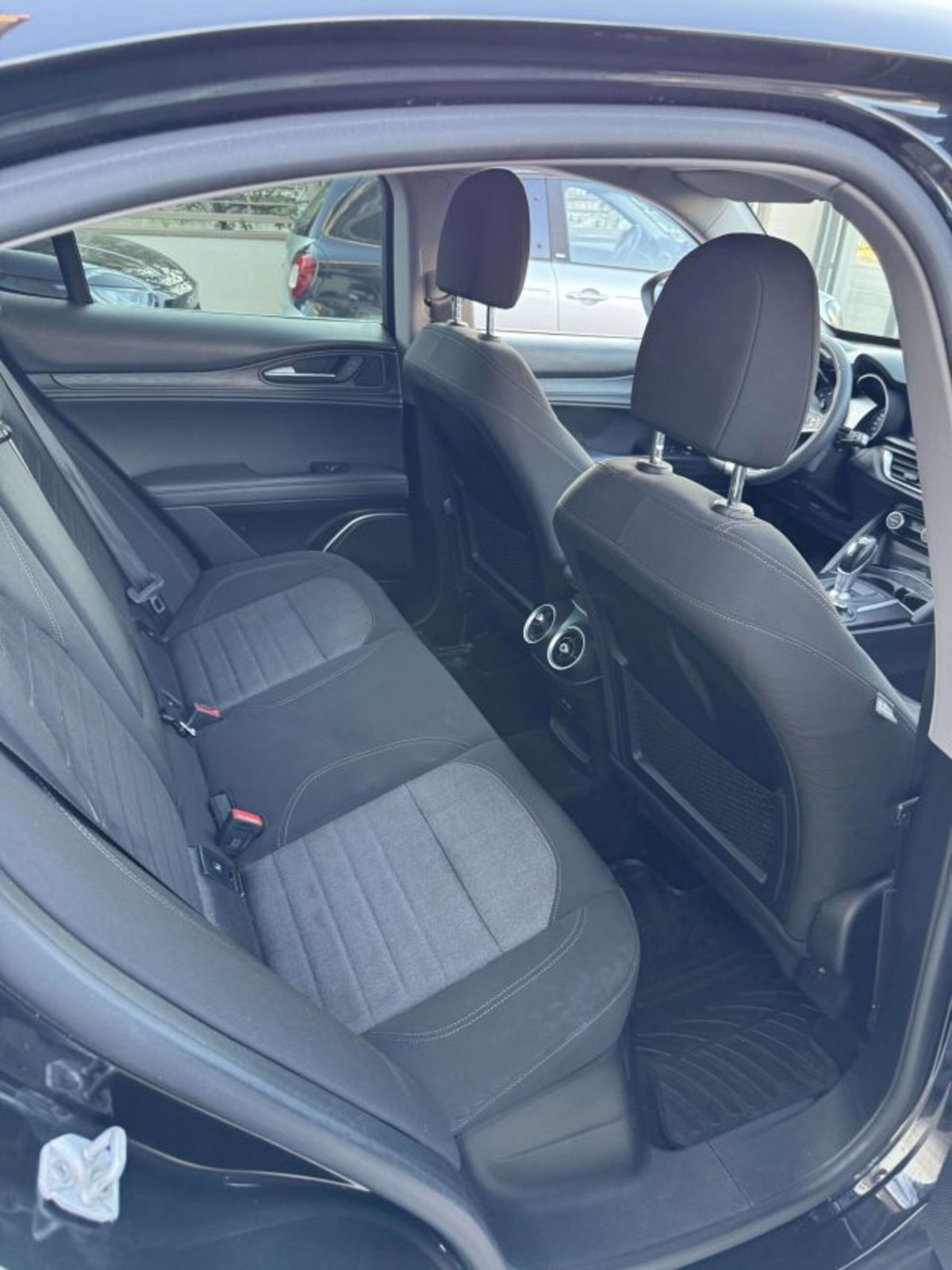 Alfa Romeo Stelvio Stelvio 2.2 Turbodiesel 180 CV AT8 RWD Business (13)