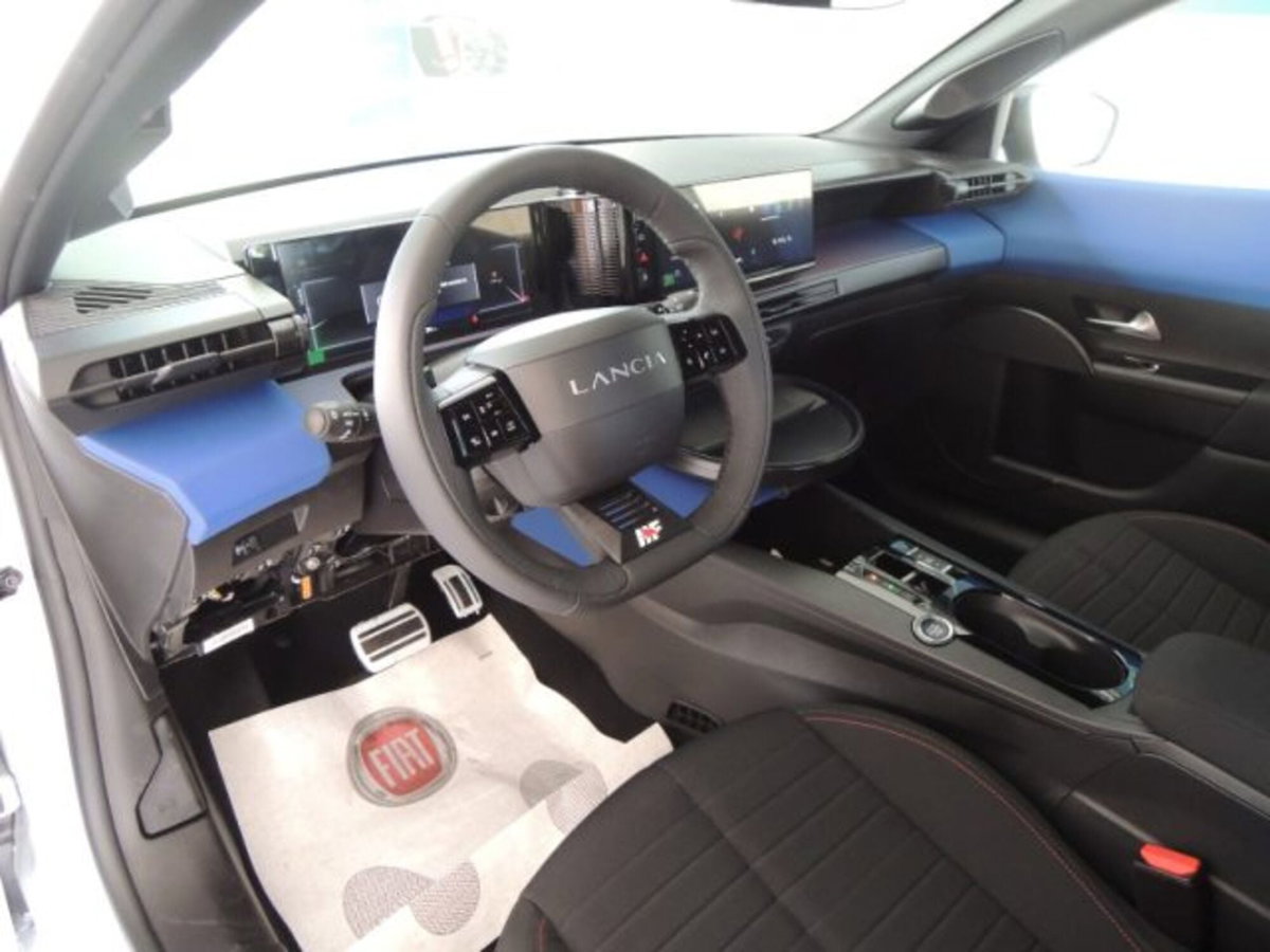 Lancia Ypsilon 1.2 HF Line 100cv (7)
