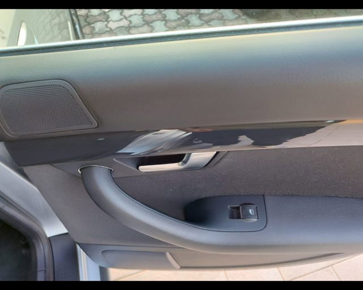 Audi A4 Avant 1.9 TDI/130 CV cat (13)