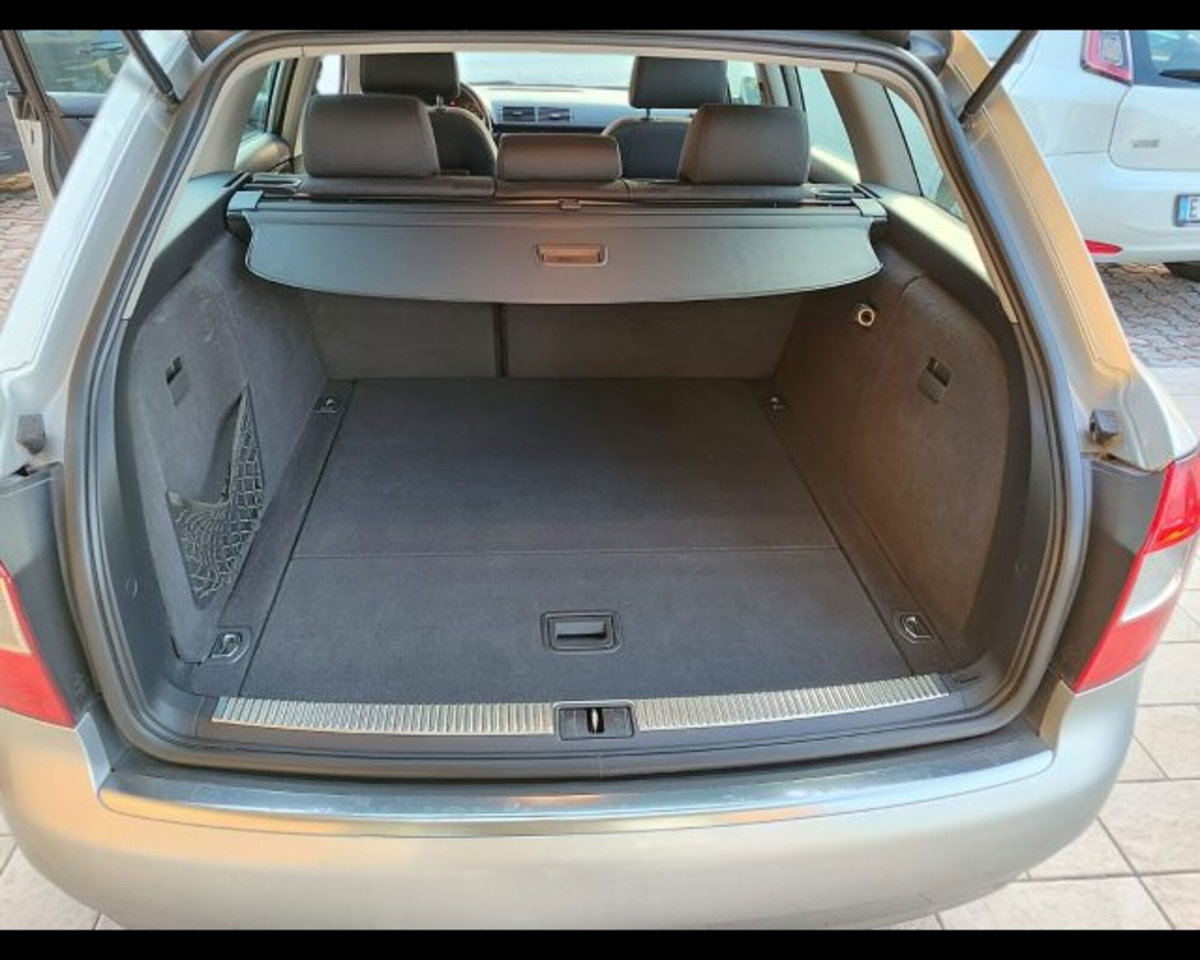 Audi A4 Avant 1.9 TDI/130 CV cat (16)