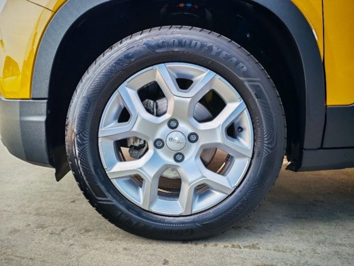 Jeep Avenger 1.2 turbo Altitude fwd 100cv (19)