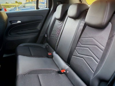 Jeep Avenger 1.2 turbo Altitude fwd 100cv (9)