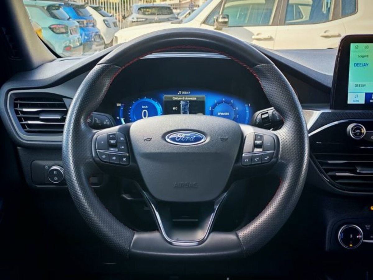 Ford Kuga 1.5 EcoBoost 150 CV 2WD ST-Line (10)