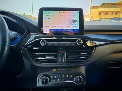 Ford Kuga 1.5 EcoBoost 150 CV 2WD ST-Line (12)