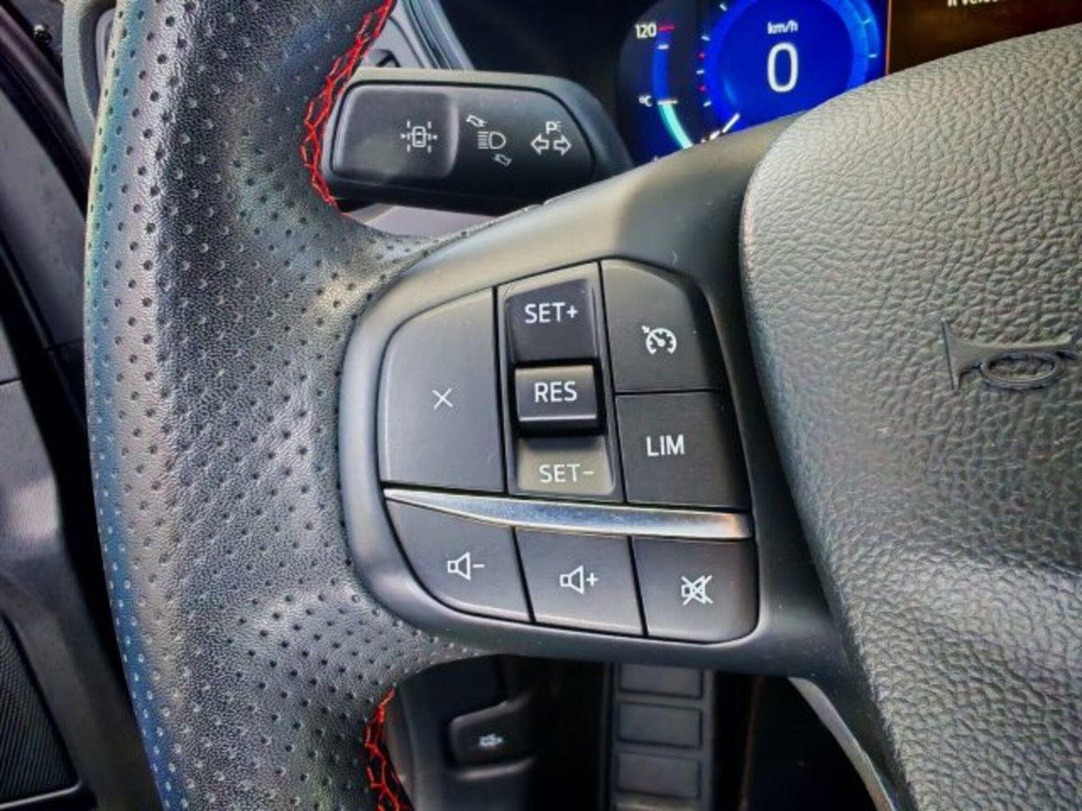 Ford Kuga 1.5 EcoBoost 150 CV 2WD ST-Line (13)