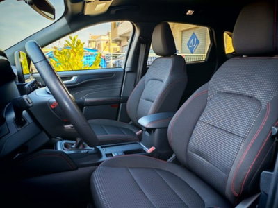 Ford Kuga 1.5 EcoBoost 150 CV 2WD ST-Line (8)