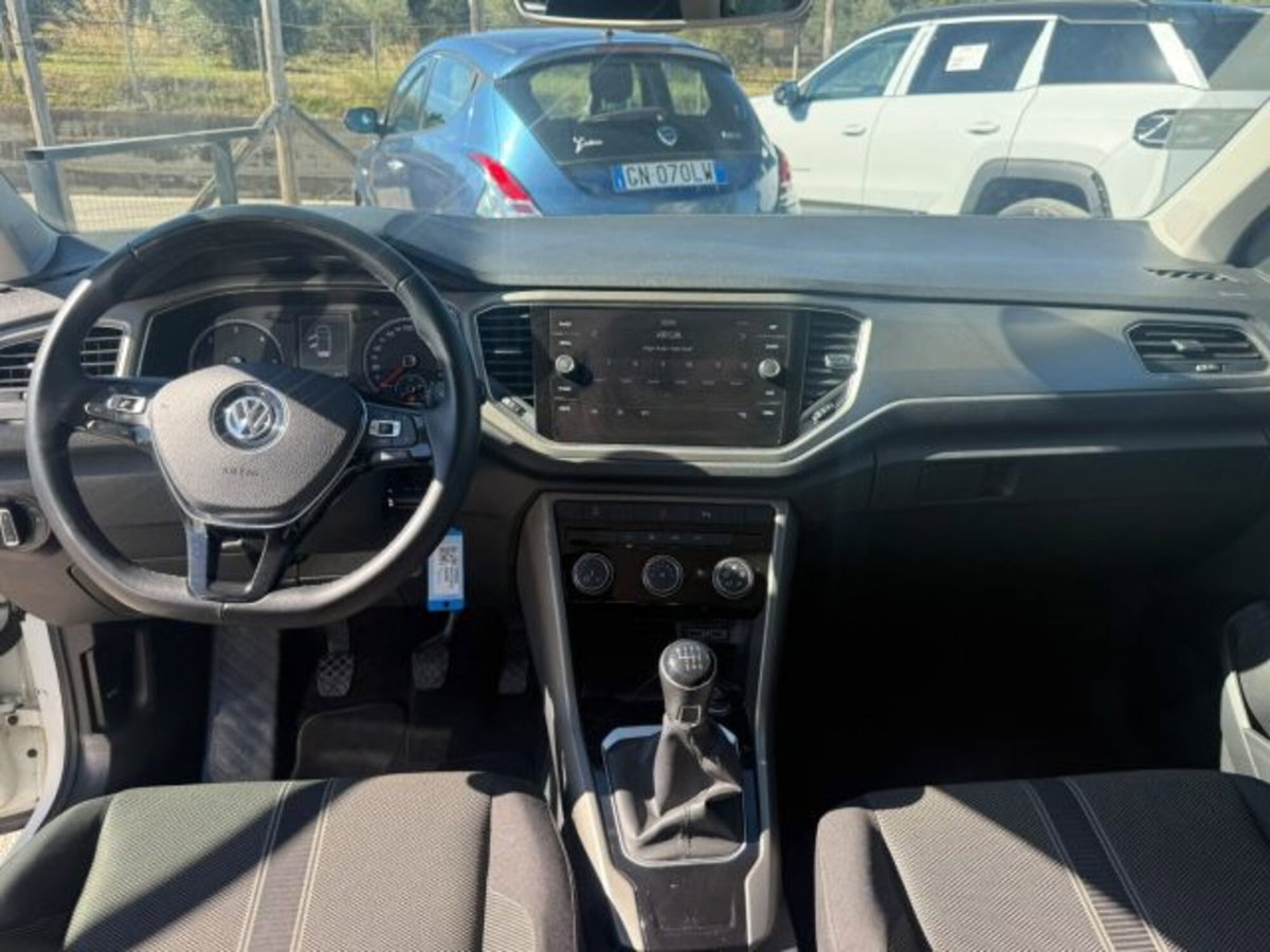 Volkswagen T-Roc 1.6 TDI SCR Style BlueMotion Technology (9)