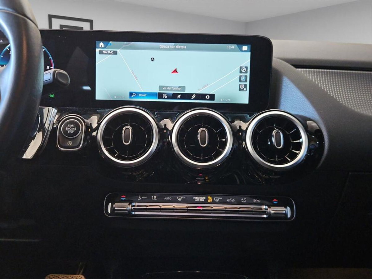 Mercedes-Benz GLA SUV 200 d Automatic Sport Plus (11)