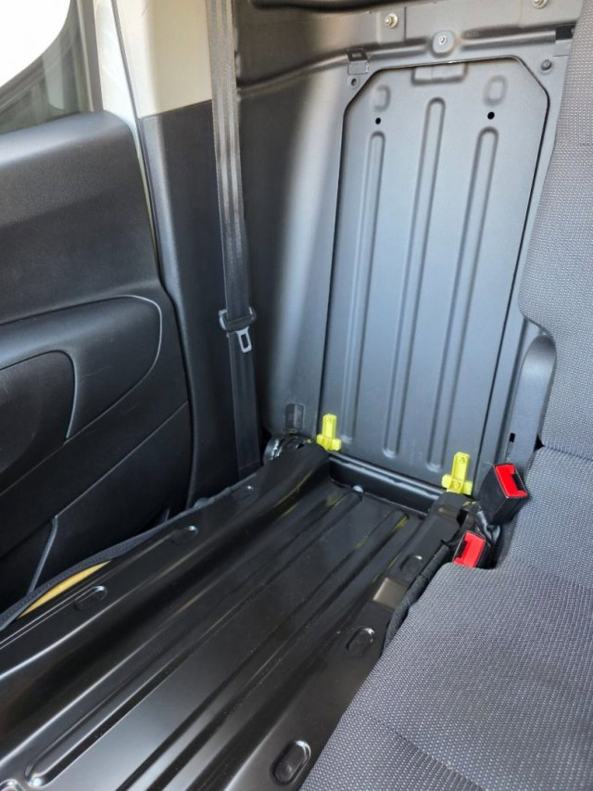 Citroen Berlingo Furgone van M 1.5 bluehdi 100cv S&S Max 2p.ti (16)