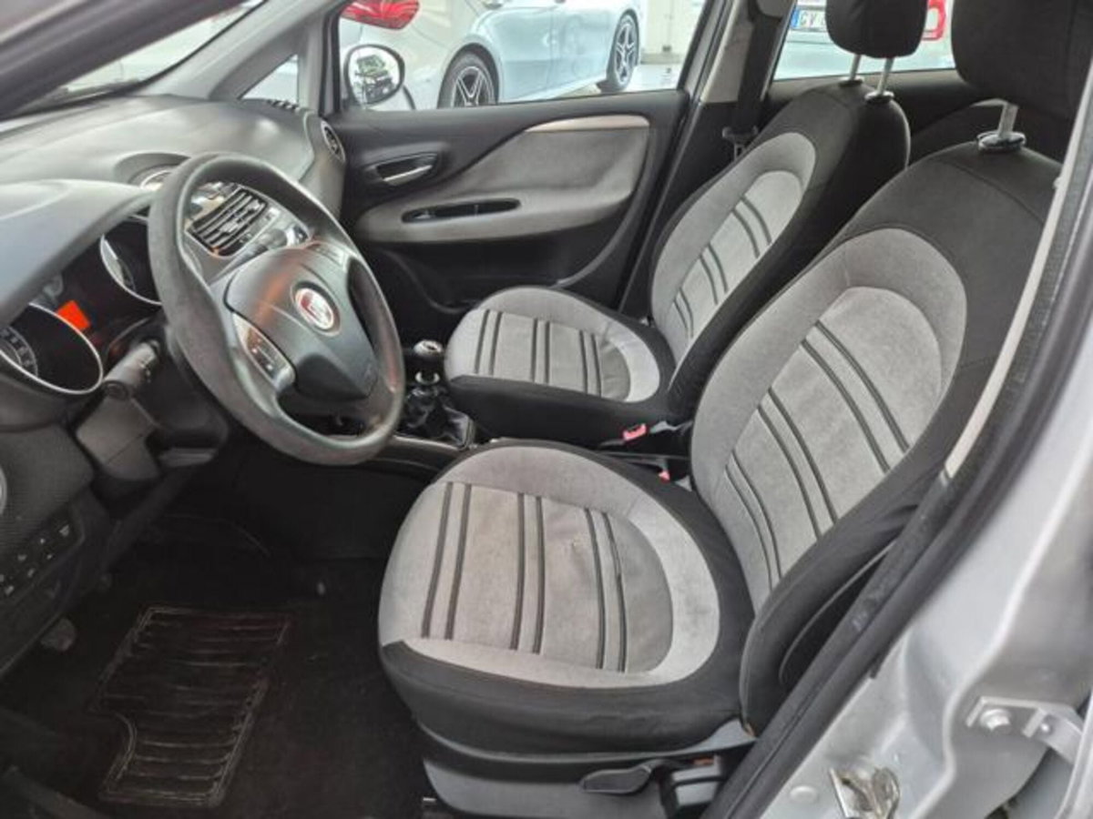 Fiat Punto Evo 1.4 5 porte Dynamic Natural Power (10)