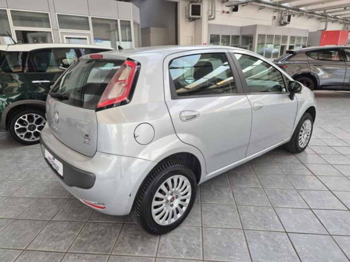 Fiat Punto Evo 1.4 5 porte Dynamic Natural Power (6)