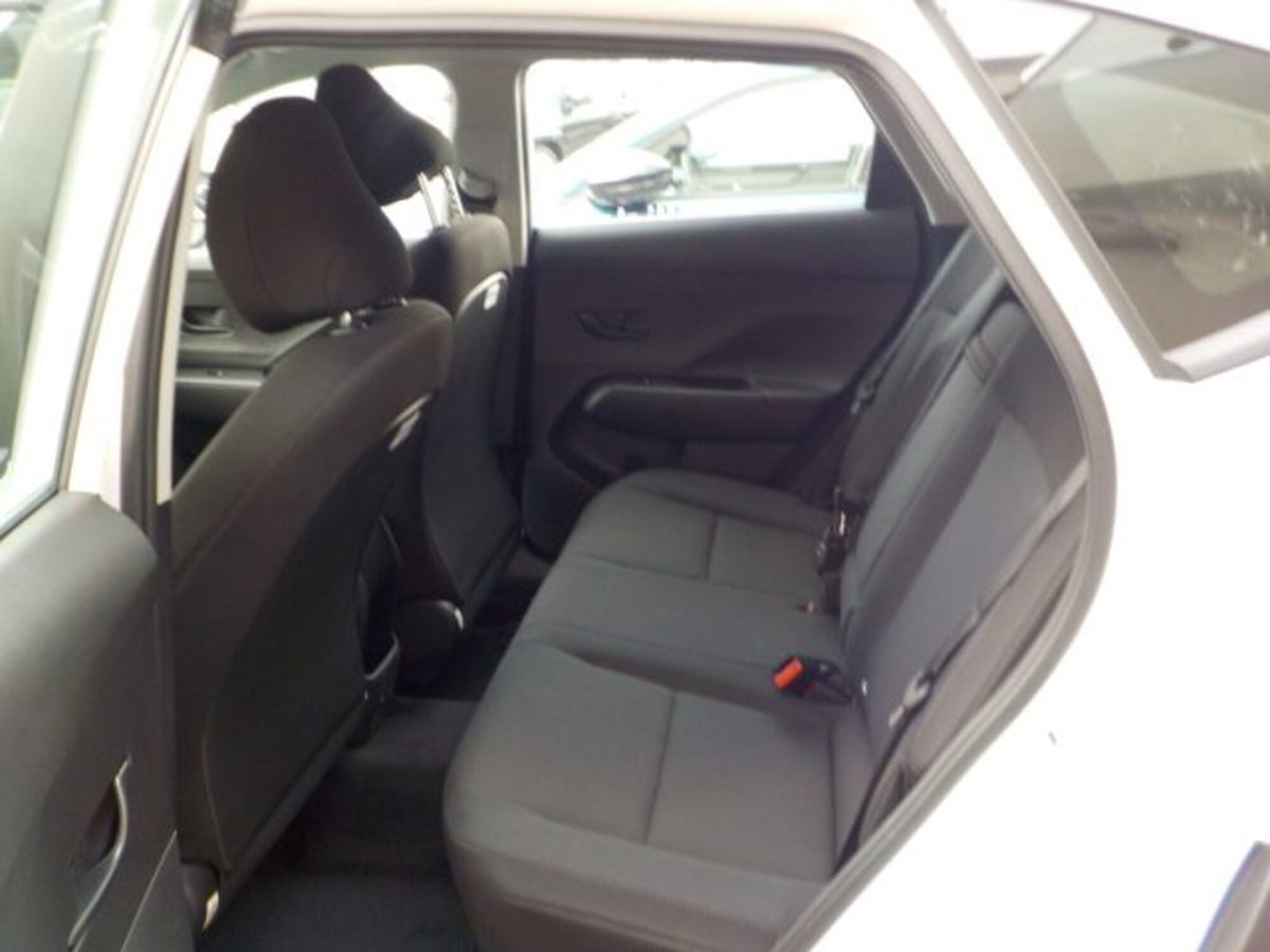 Hyundai Bayon 1.0 t-gdi Gpl Xtech 84cv (8)