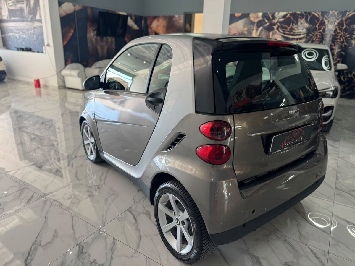 smart Fortwo 1000 62 kW coupé passion (4)