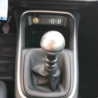 Jeep Avenger 1.2 turbo Altitude fwd 100cv (19)
