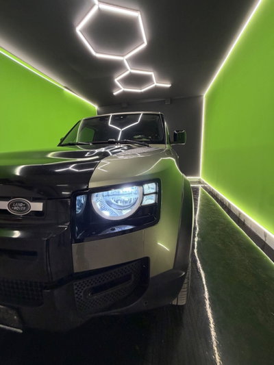 Land Rover Defender 110 2.0 si4 phev X-Dynamic SE awd 300cv auto (18)