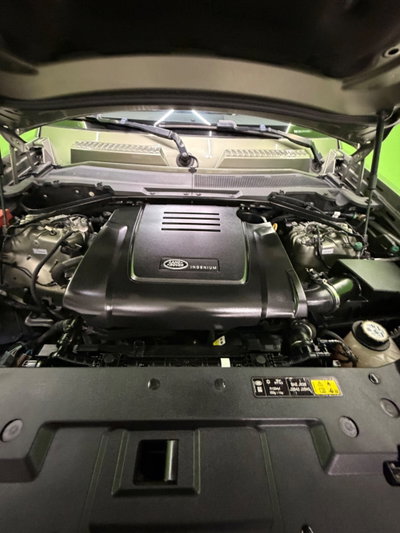 Land Rover Defender 110 2.0 si4 phev X-Dynamic SE awd 300cv auto (19)