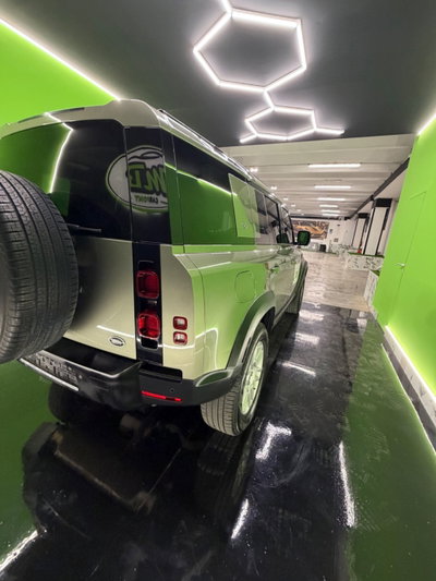Land Rover Defender 110 2.0 si4 phev X-Dynamic SE awd 300cv auto (7)