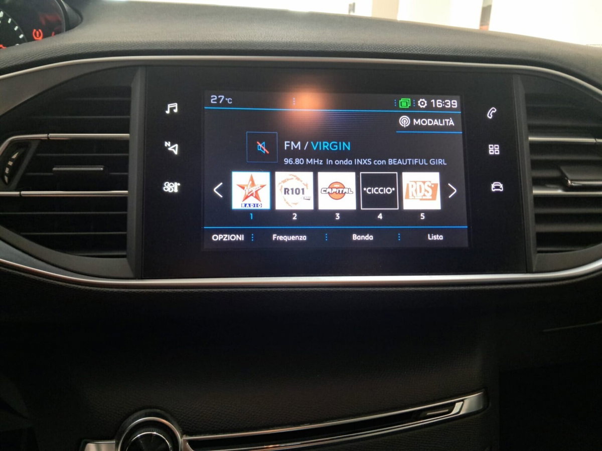Peugeot 308 BlueHDi 100 S&S Business (14)