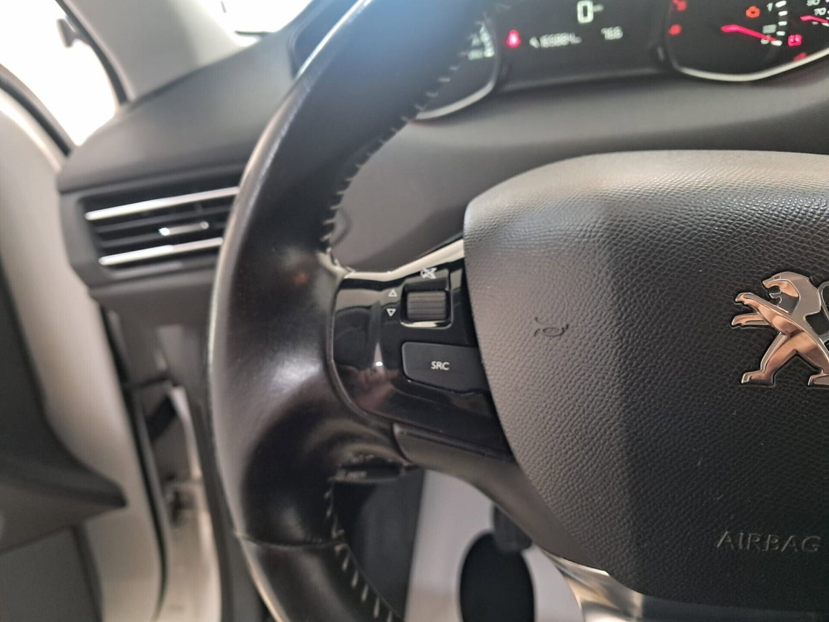 Peugeot 308 BlueHDi 100 S&S Business (9)