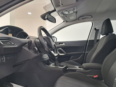 Peugeot 308 SW 1.5 bluehdi Business s&s 130cv eat8 (11)