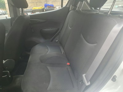 Opel Karl 1.0 75 CV (9)