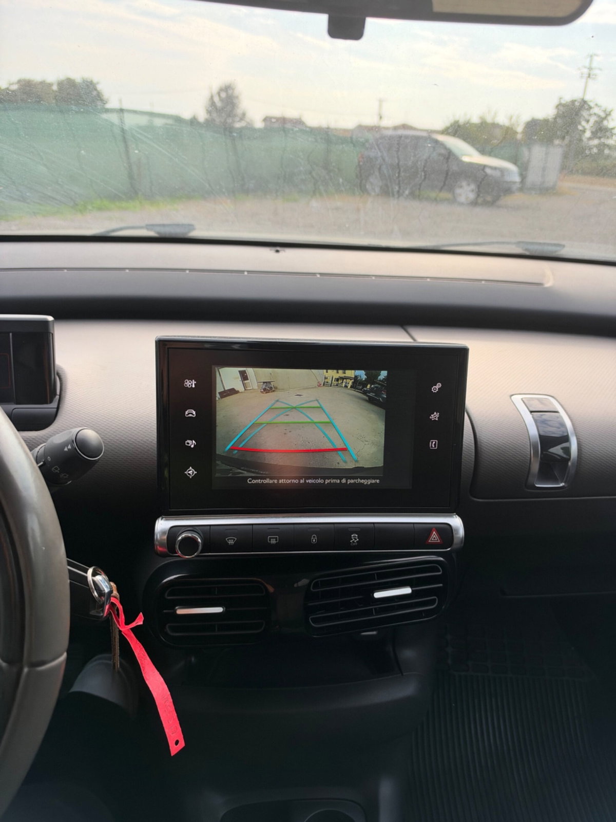 Citroen C4 Cactus PureTech 82 Shine (10)