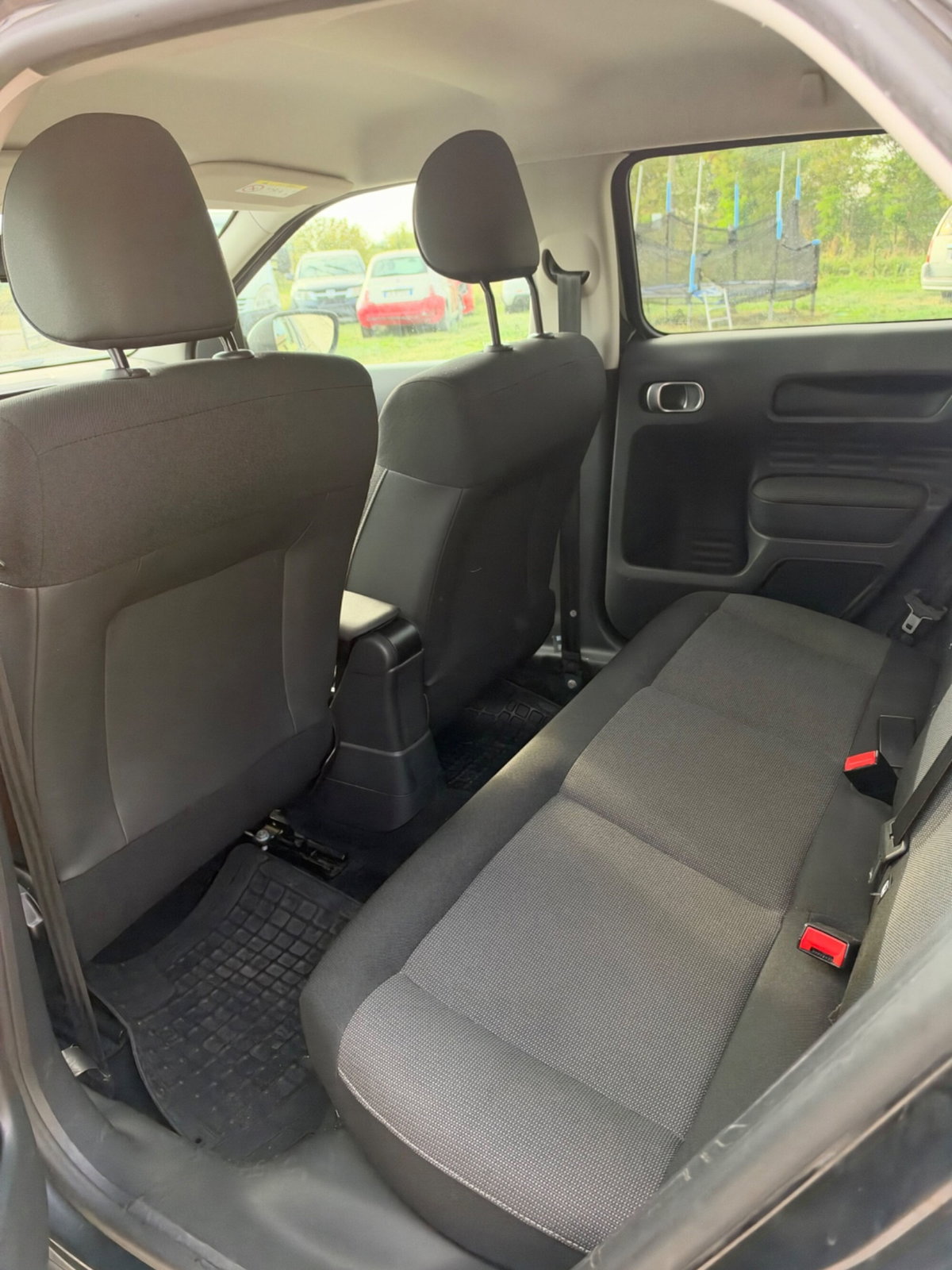 Citroen C4 Cactus PureTech 82 Shine (13)