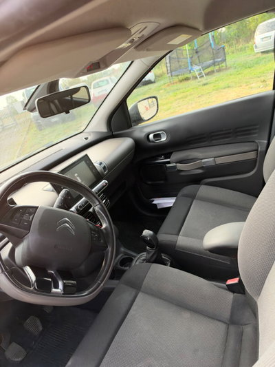 Citroen C4 Cactus PureTech 82 Shine (15)