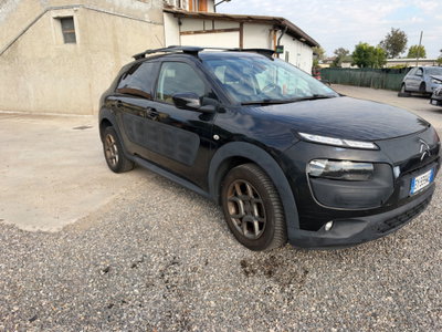 Citroen C4 Cactus PureTech 82 Shine (3)