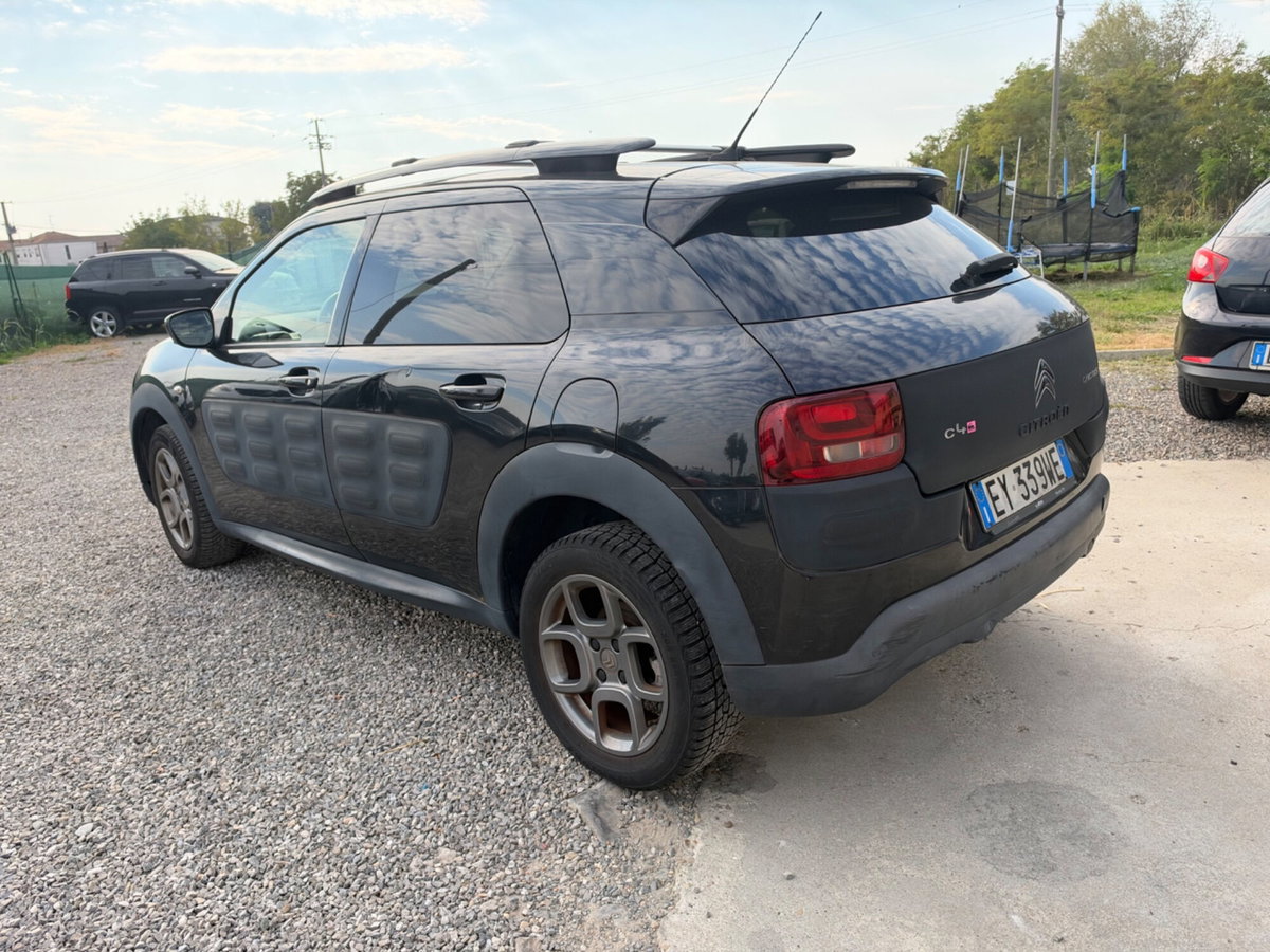Citroen C4 Cactus PureTech 82 Shine (8)