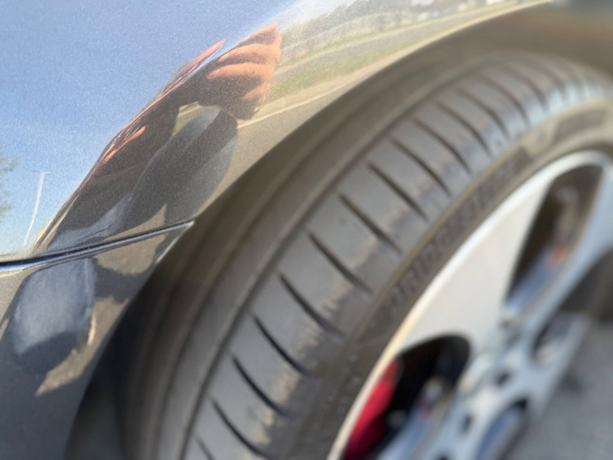 Volkswagen Golf 2.0 TSI 3p. GTI (14)