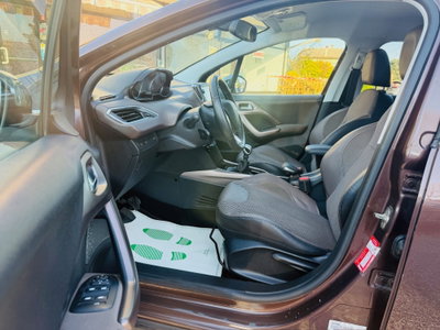 Peugeot 2008 e-HDi 115 CV Stop&Start Allure (12)