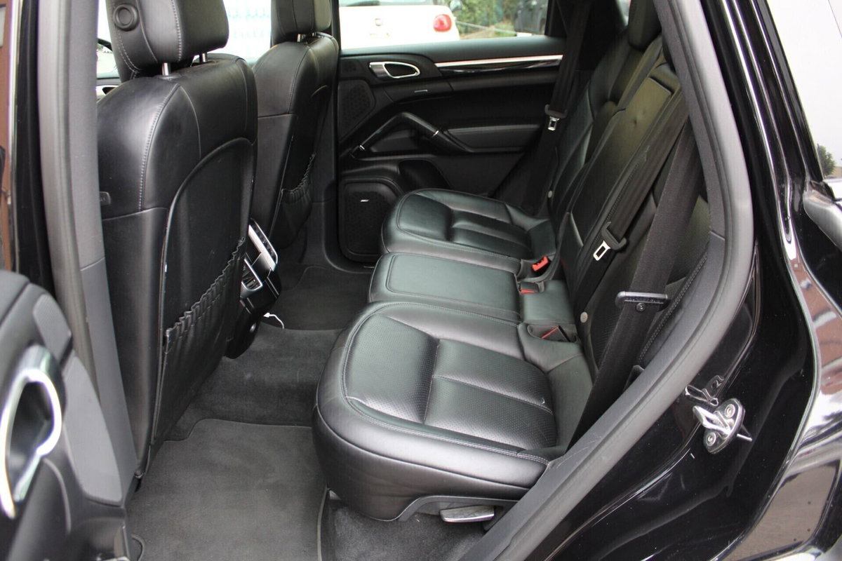 Porsche Cayenne 3.0 Diesel Platinum Edition (15)