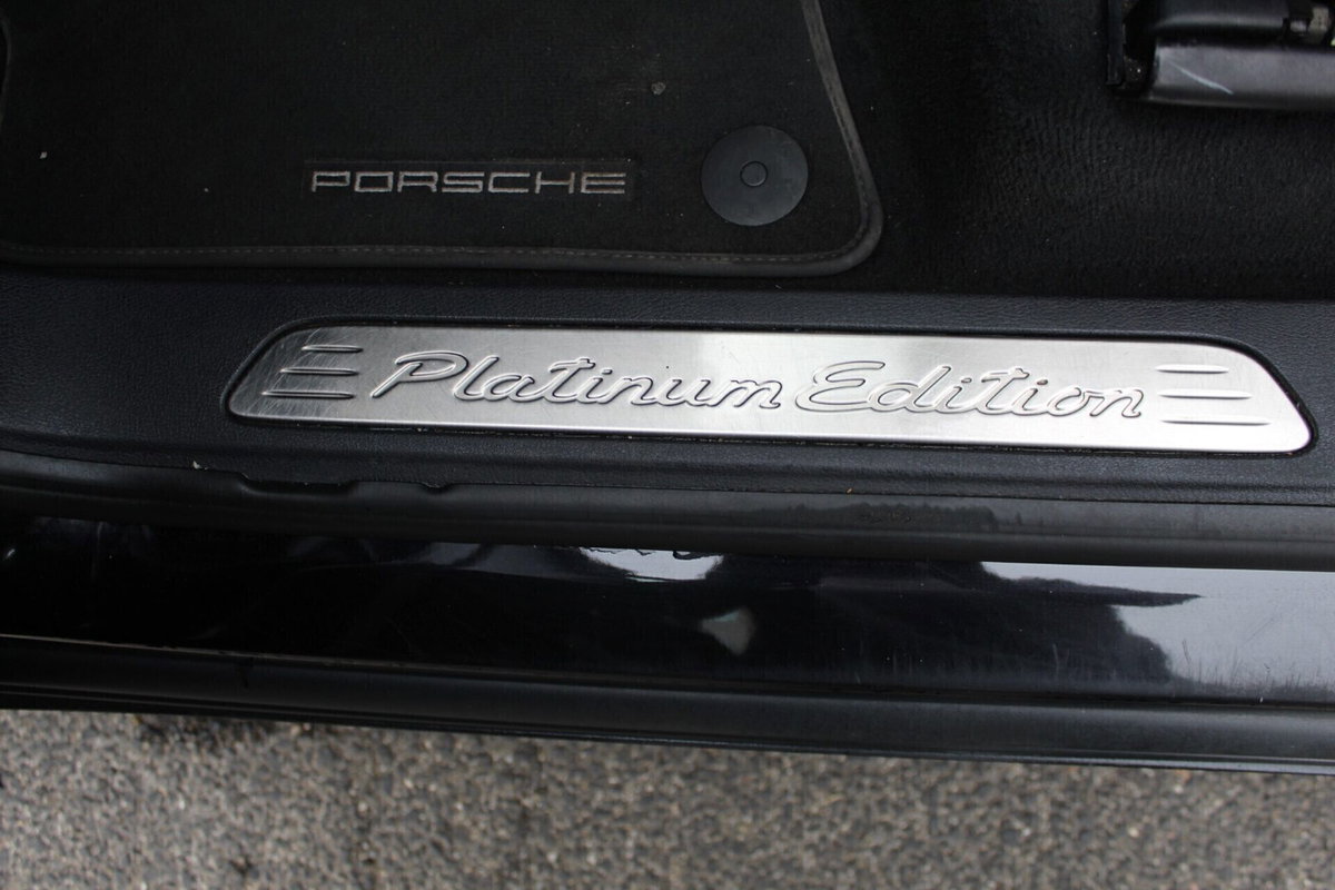 Porsche Cayenne 3.0 Diesel Platinum Edition (17)