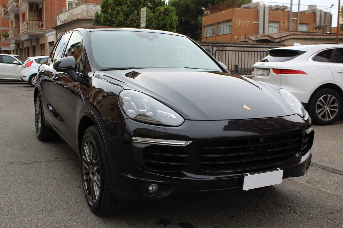 Porsche Cayenne 3.0 Diesel Platinum Edition (5)