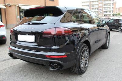 Porsche Cayenne 3.0 Diesel Platinum Edition (10)