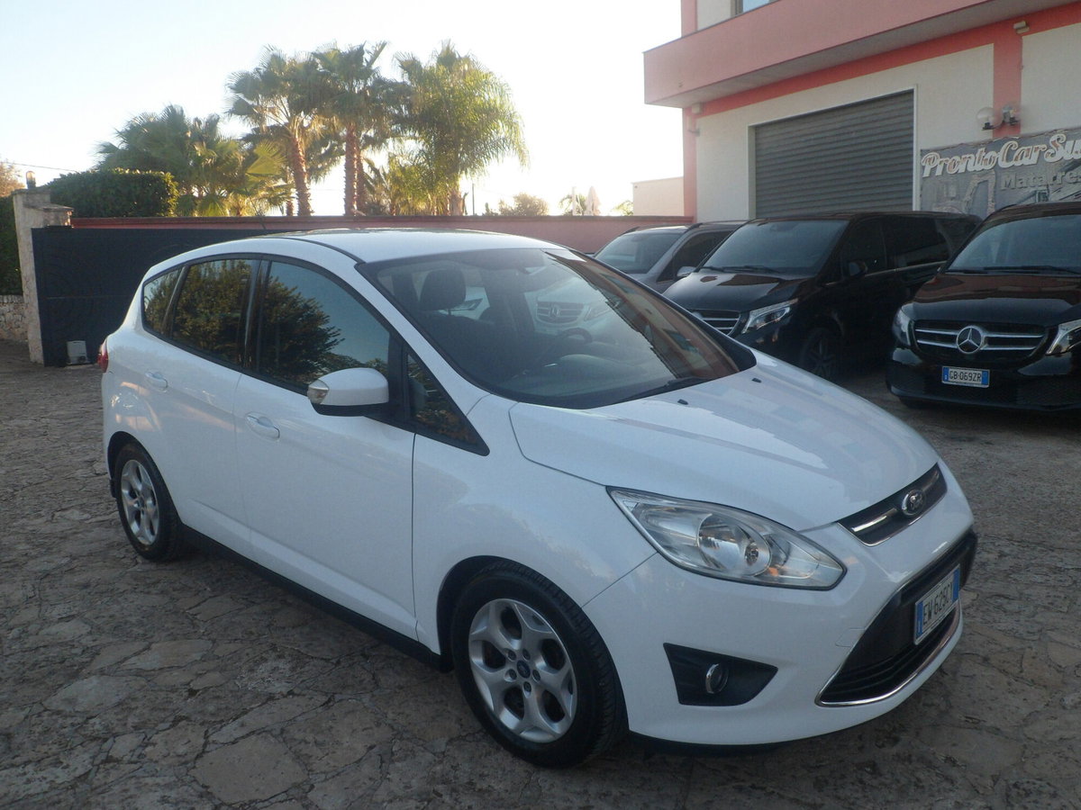 Ford C-Max 1.5 TDCi 120CV Start&Stop Titanium X (3)