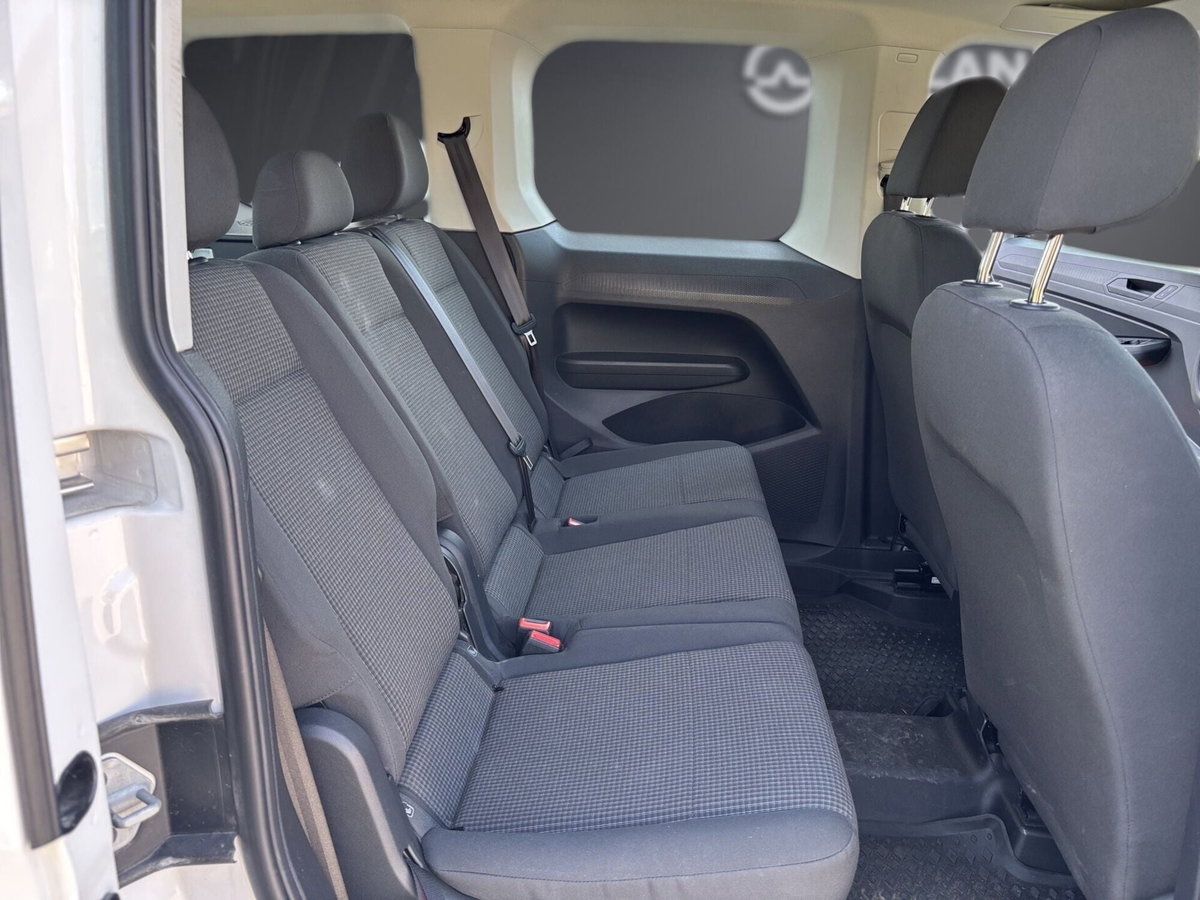 Volkswagen Caddy 1.5 TSI 114 CV Life Maxi (13)
