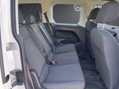 Volkswagen Caddy 1.5 TSI 114 CV Life Maxi (13)